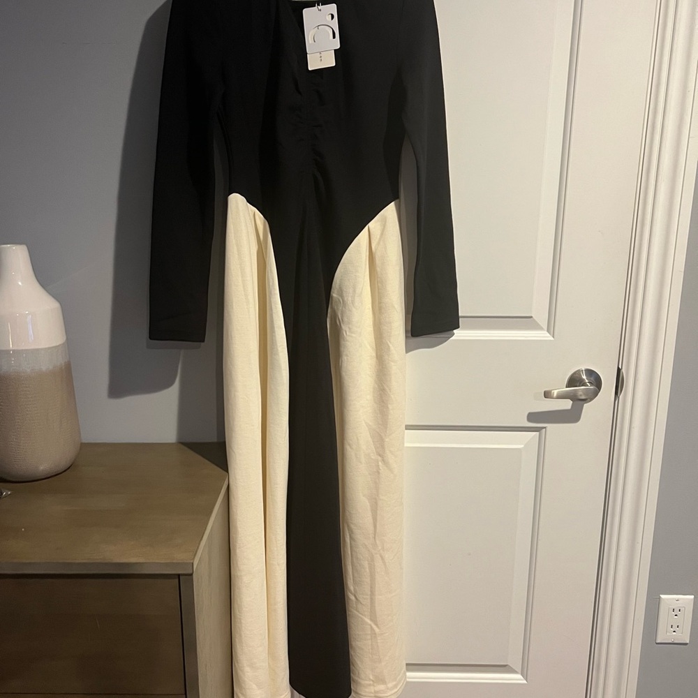 Commense Black and Cream Long Dress Size M